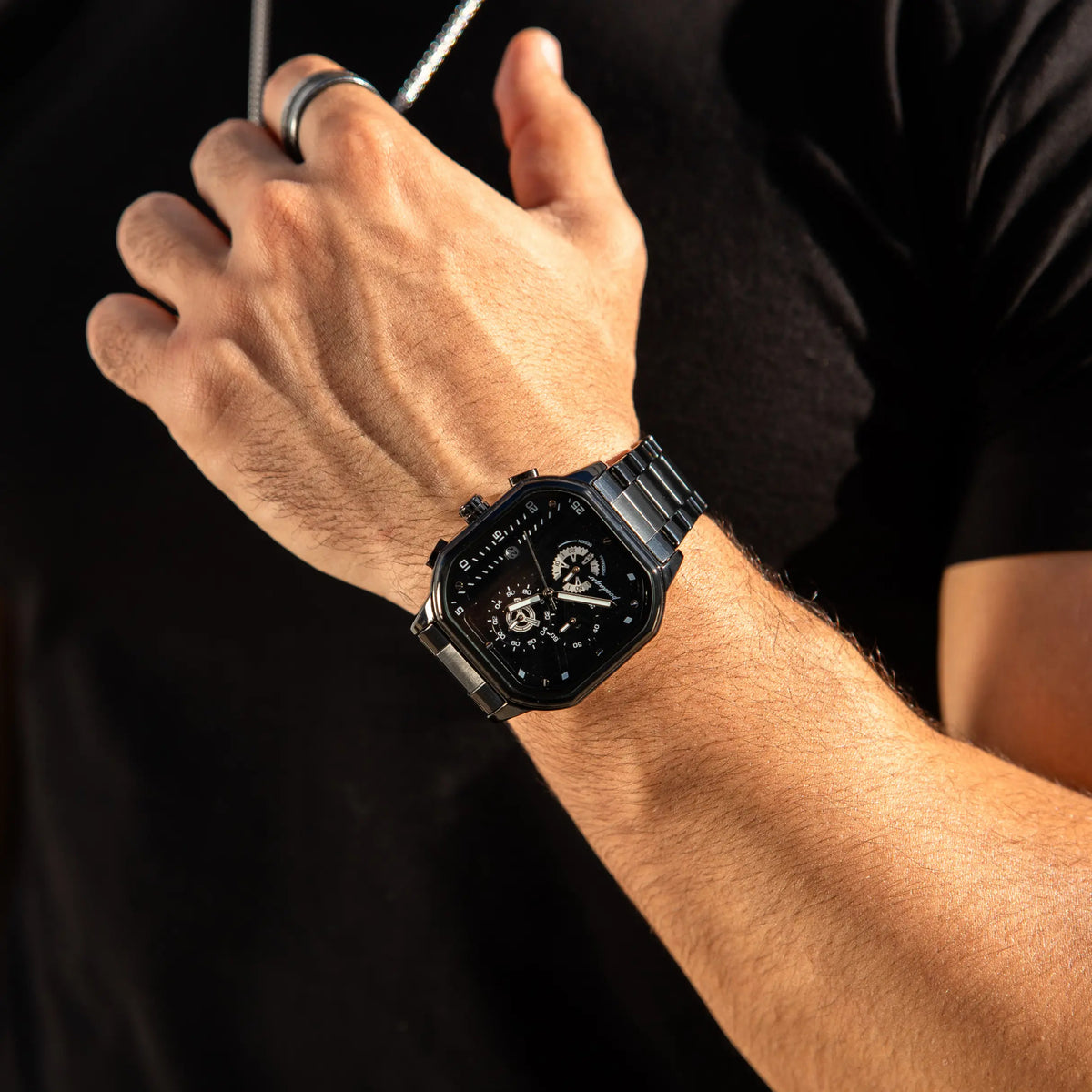 Nivalé™ Blackwell – product detail image 3 at Ozoric