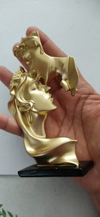 Nordic Eternal Kiss Ornament – product detail image 3 at Ozoric