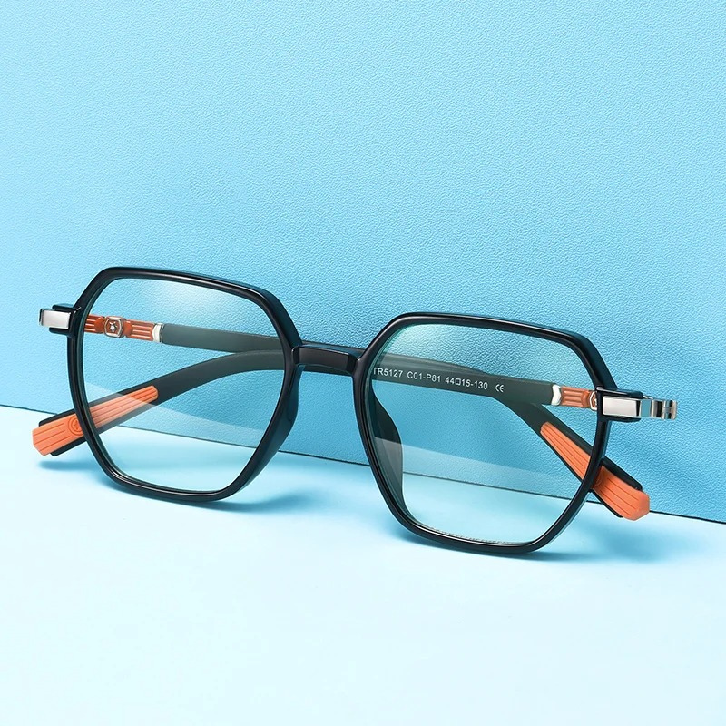 Woodland Glasses – Blue Light Protection for Kids – product detail image 6 at Ozoric