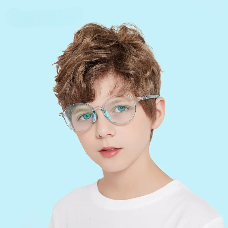 Kingdom Glasses – Blue Light Protection for Kids – product detail image 6 at Ozoric