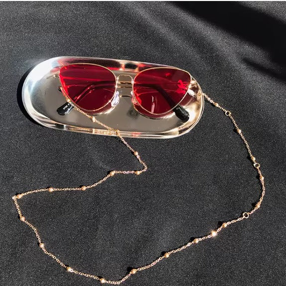 Polished Chain – Elegant Eyewear Accessory – product detail image 2 at Ozoric