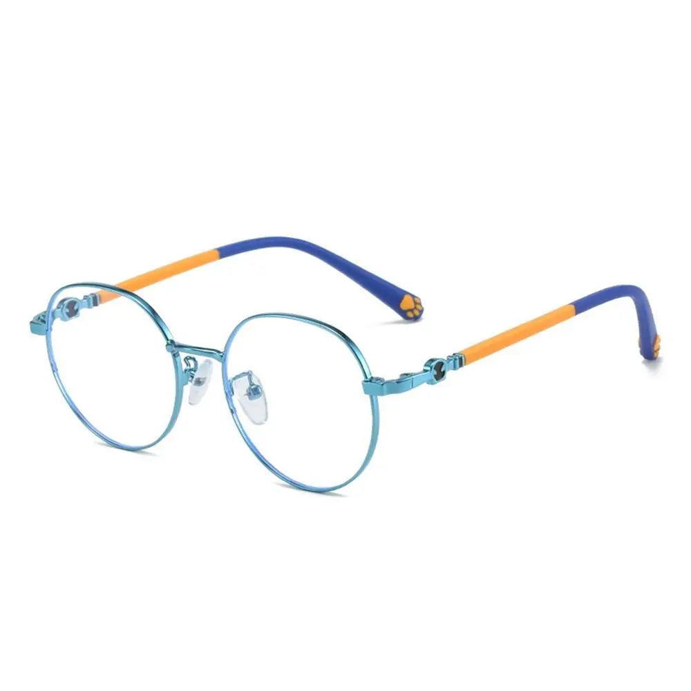 Wio Glasses – Blue Light Protection for Kids – product detail image 6 at Ozoric