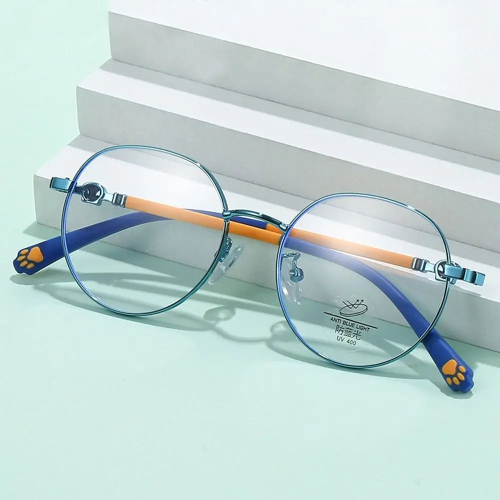 Wio Glasses – Blue Light Protection for Kids – product detail image 8 at Ozoric
