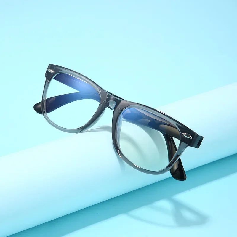 CrystalLine Lenses – product detail image 8 at Ozoric
